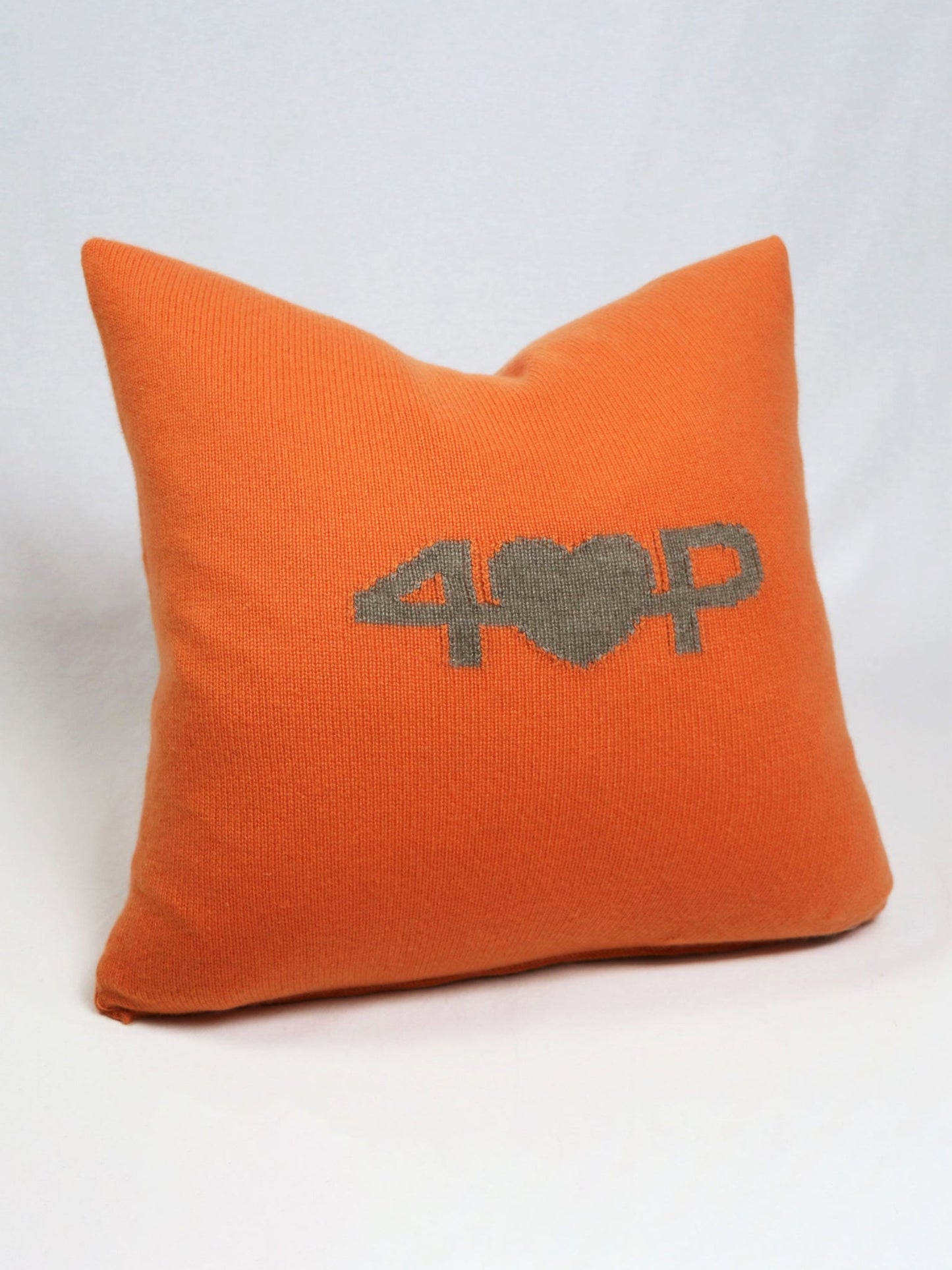 HUG PILLOW CLEMENTINE