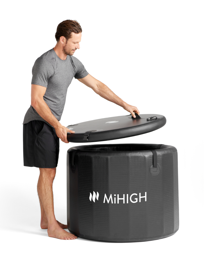 Cold Plunge Tub by MiHigh