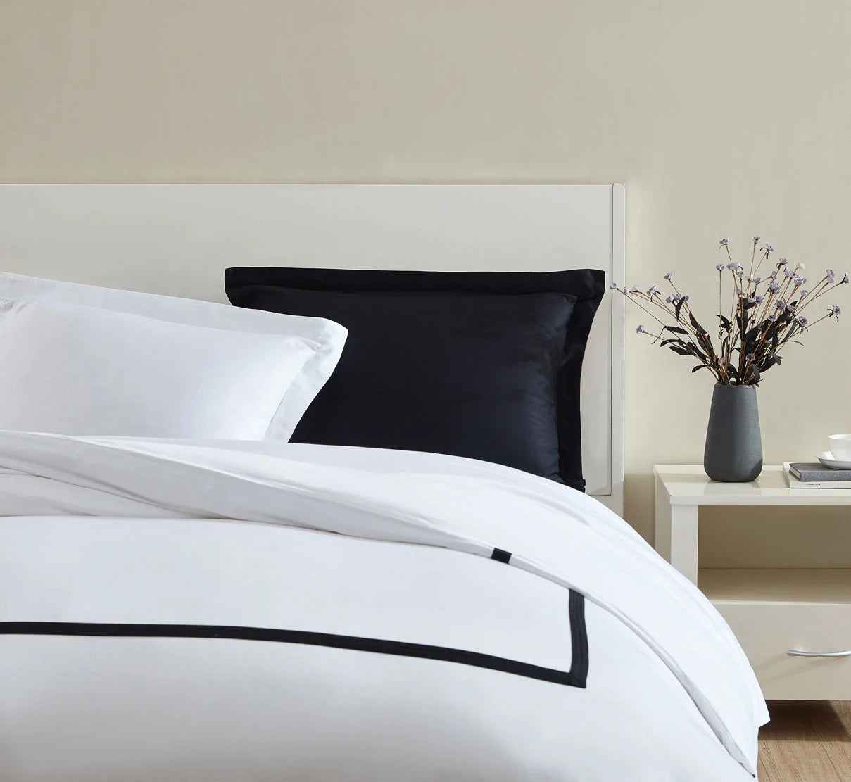 Premium Lumière Sham Set