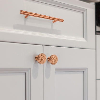 Akicon Hammered Copper Kitchen Cabinet Knobs 1-1/4 inch (32 mm) Diameter 100% Solid Brass Drawer Knob AK01916A-C
