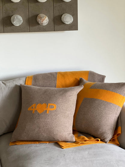 HUG PILLOW FAWN
