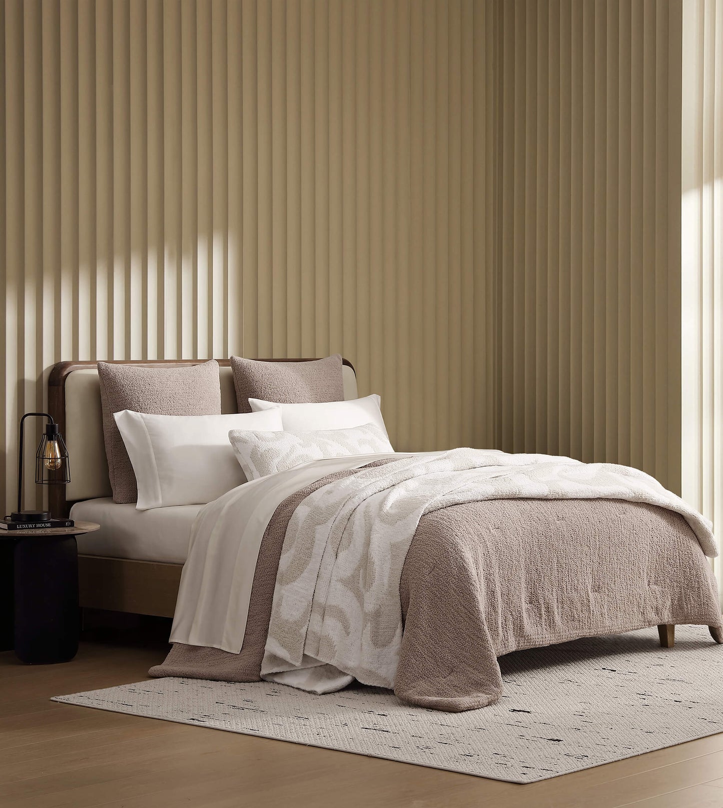 Snug Casablanca Bed Blanket