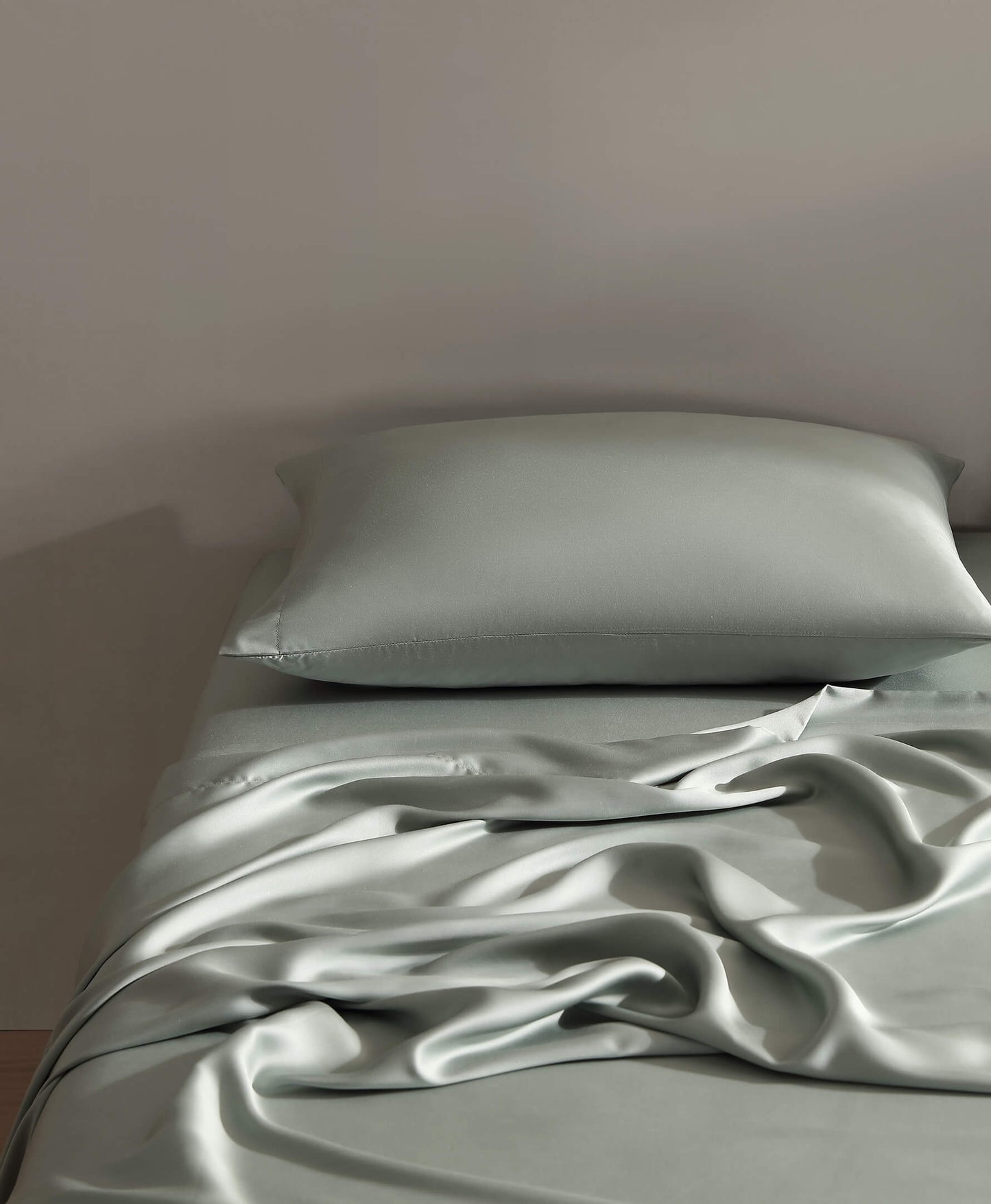 Silky Lyocell Fitted Sheet