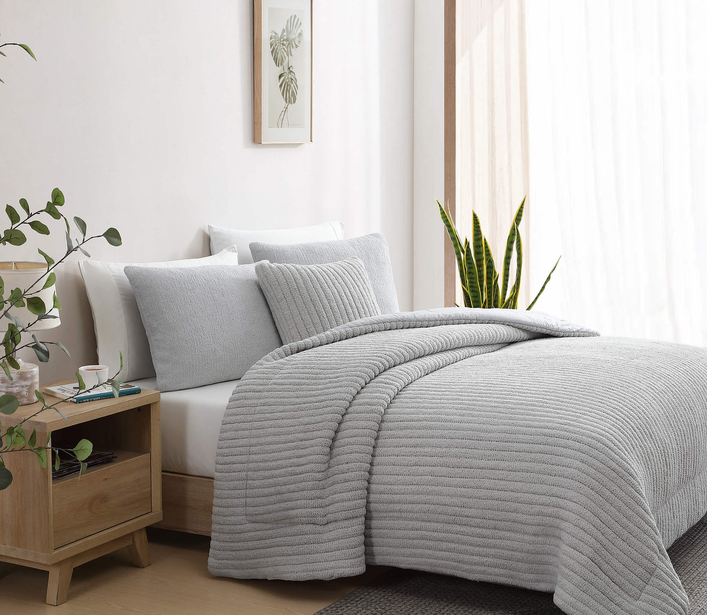 Snug Piped Throw Pillow | Last Chance