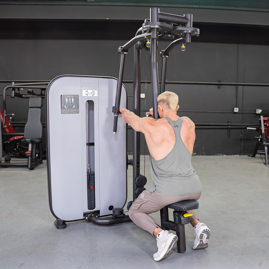 Vogue Pec Deck Rear Delt Machine | Muscle D Fitness Commercial Gym