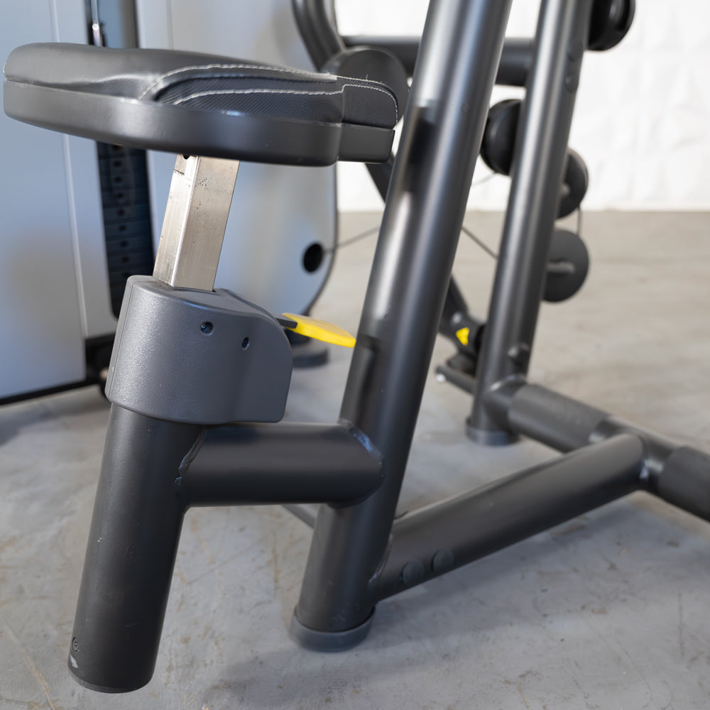 Vogue Seated Row - Muscle D Fitness -  Adjustable Seat - Pin Selectorized - Lat Workout