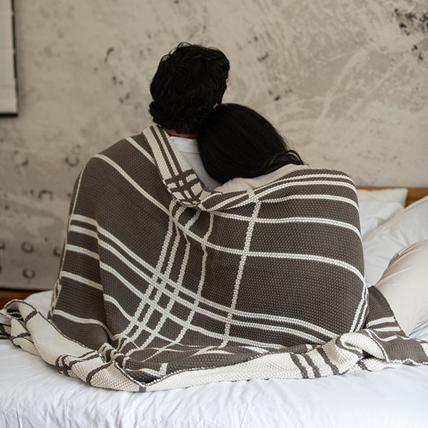 Grid Organic Cotton Throw Blanket