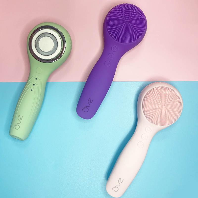IUV Sonic Micro-current LED Red/Blue Silicone Thermo Cleansing Brush with Gift Box