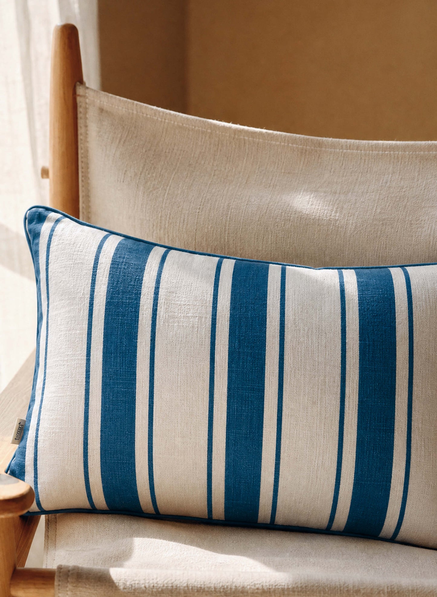 Cala Small Lumbar Pillow