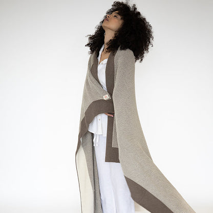 Eka Stipple Organic Cotton Throw Blanket
